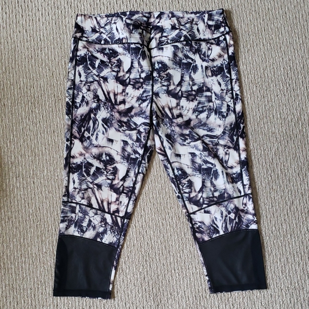 Mona B Monochrome Patterned Leggings